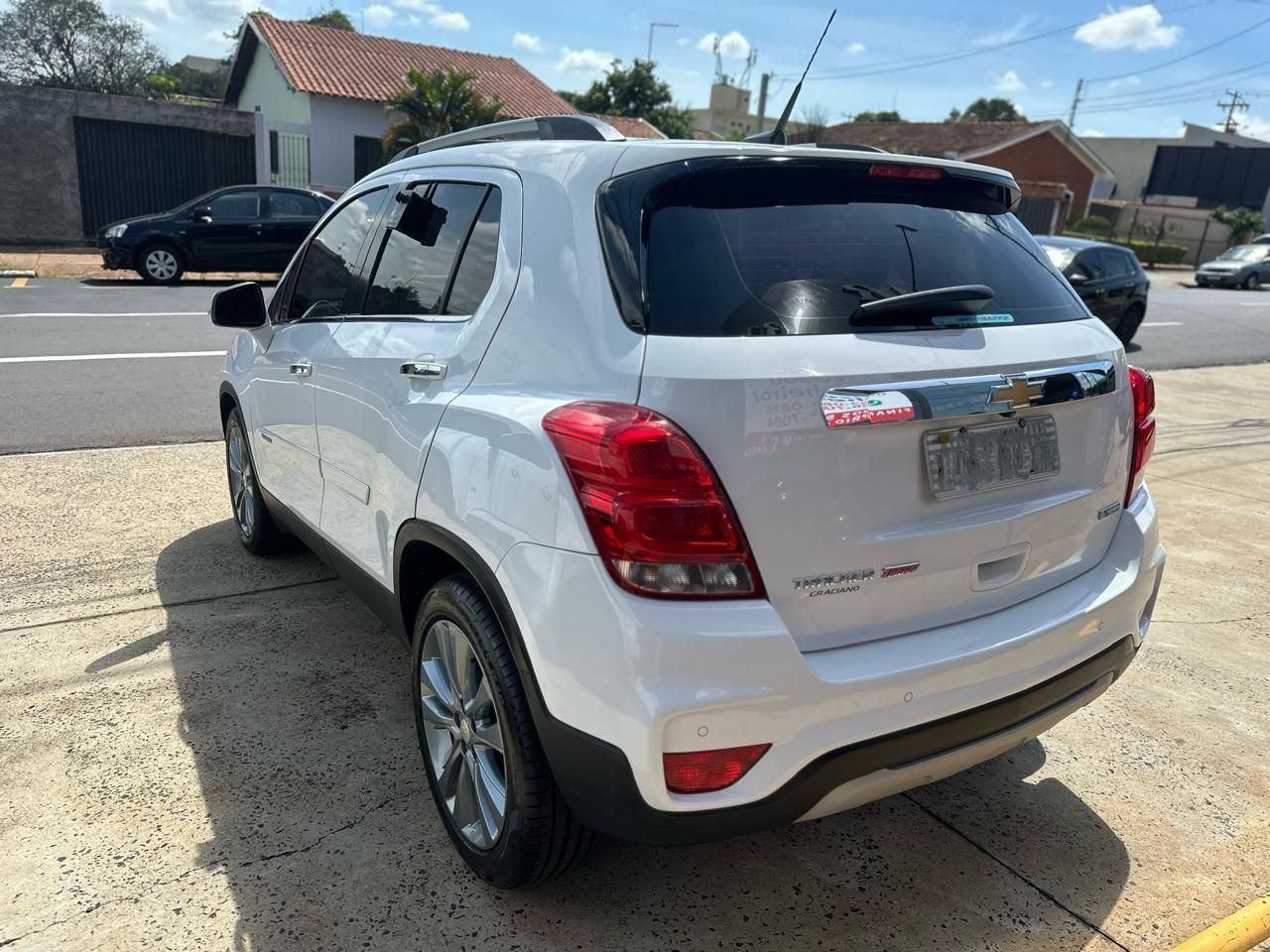 CHEVROLET Tracker - Foto