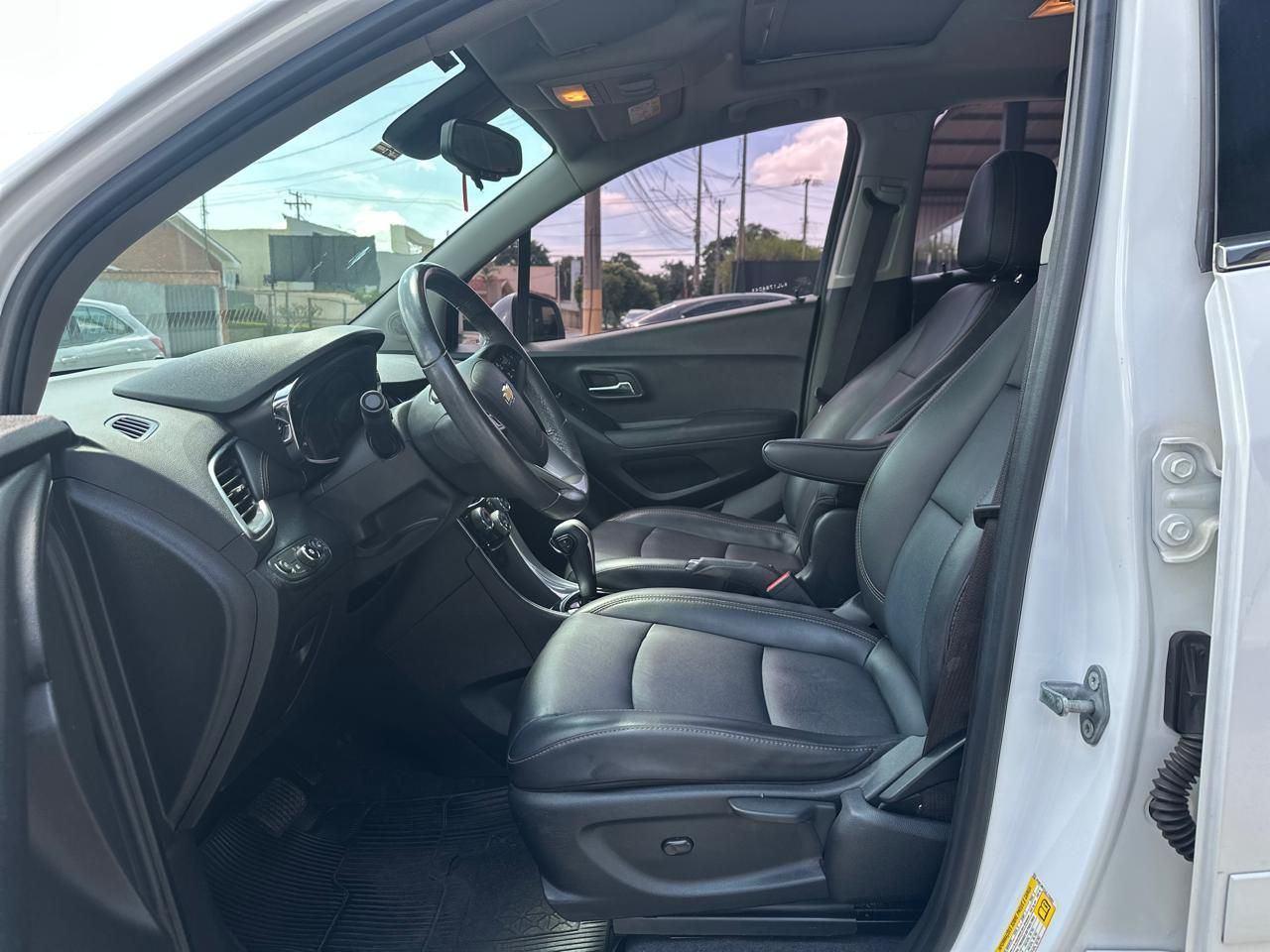 CHEVROLET Tracker - Foto