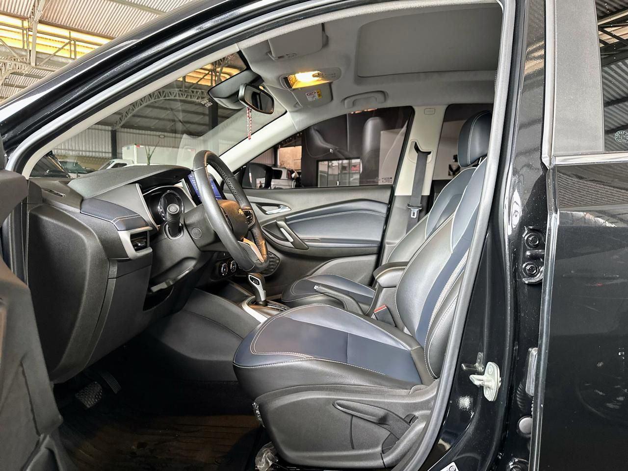 CHEVROLET Tracker - Foto