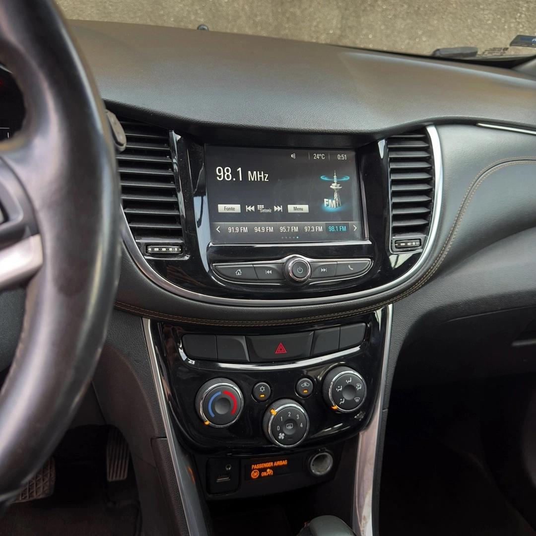 CHEVROLET Tracker - Foto