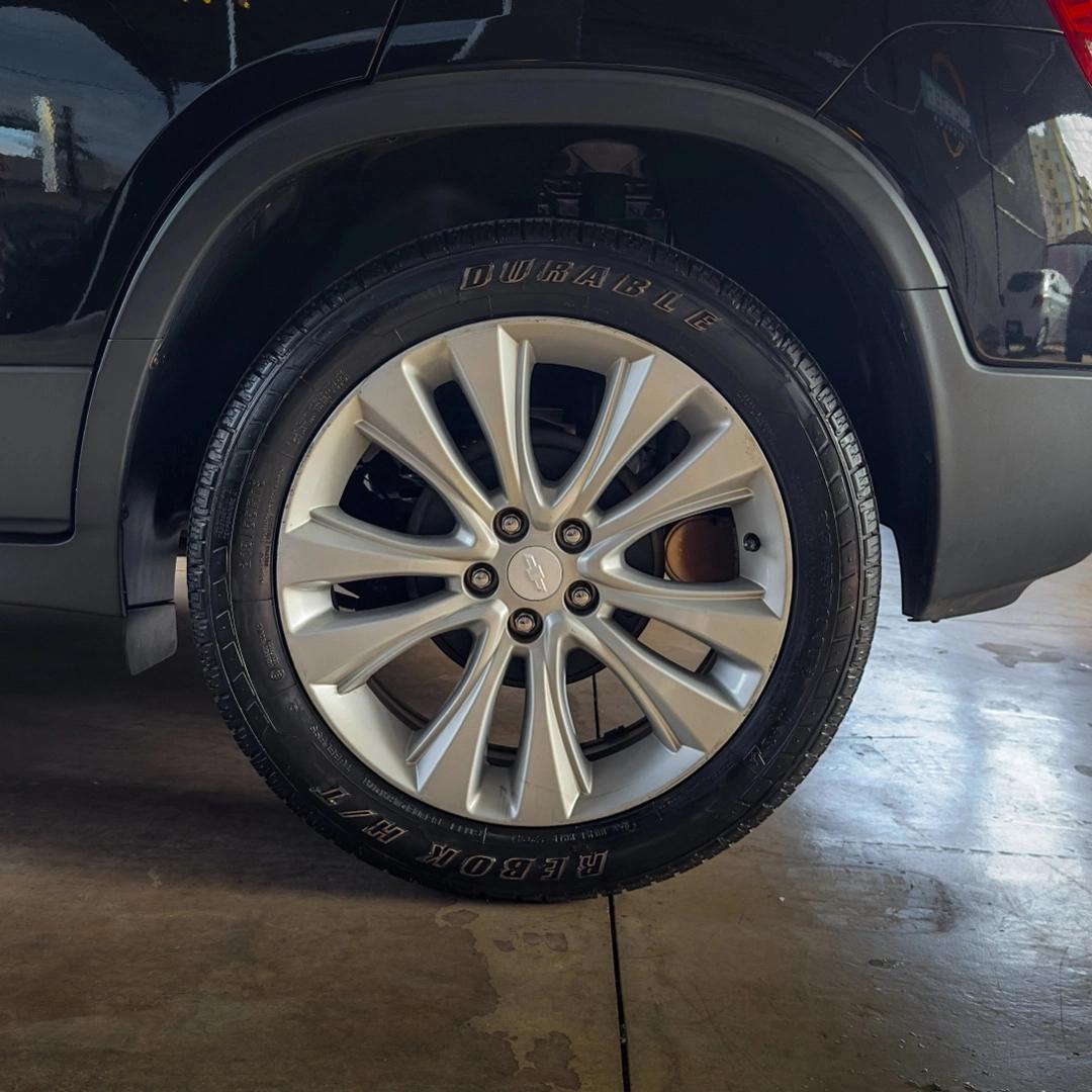CHEVROLET Tracker - Foto