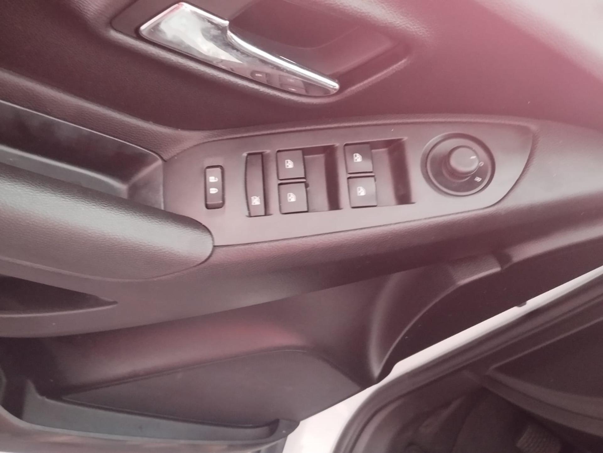 CHEVROLET Tracker - Foto