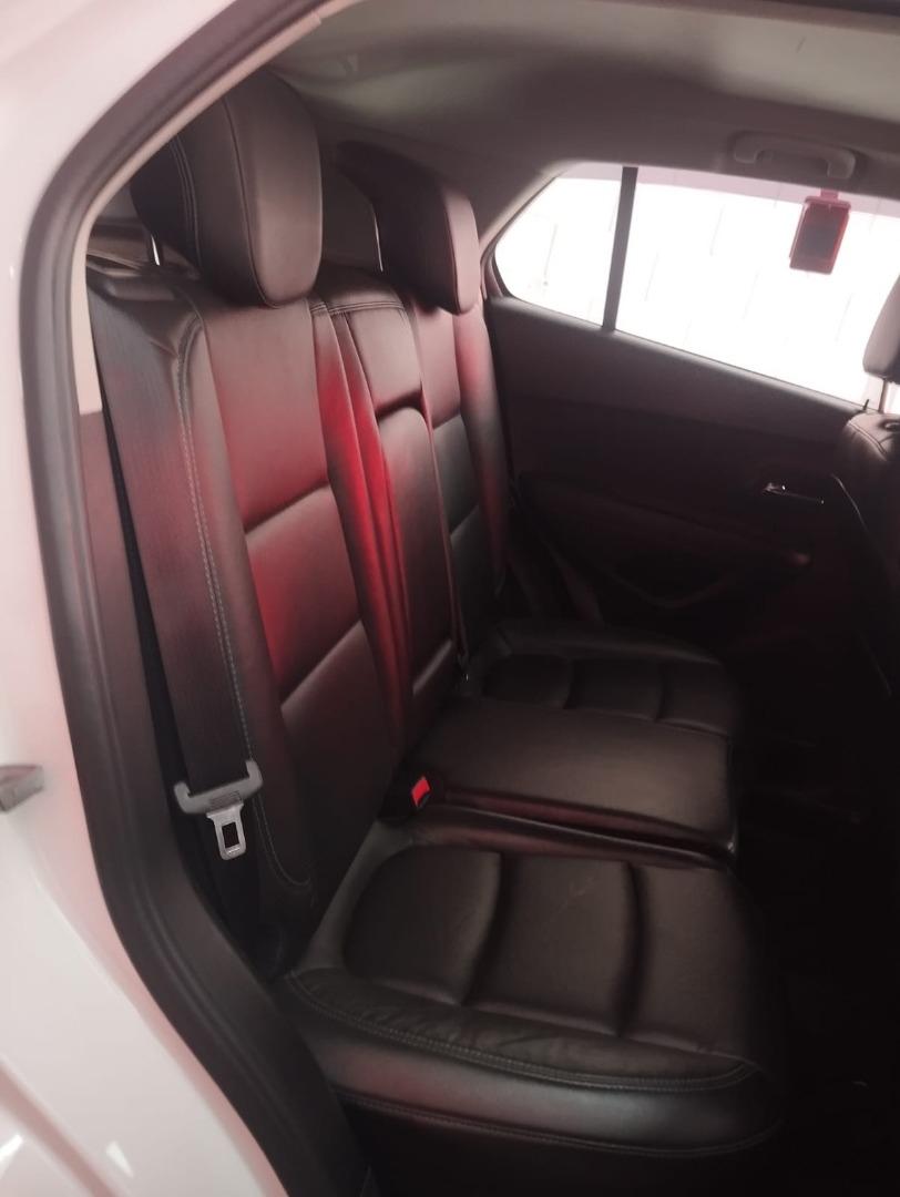 CHEVROLET Tracker - Foto