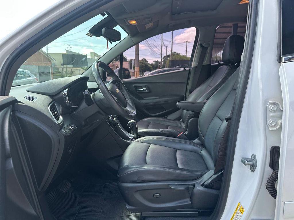 CHEVROLET Tracker - Foto