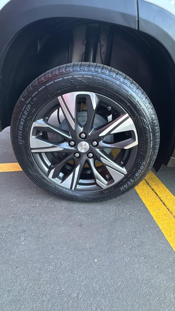 CHEVROLET Tracker - Foto