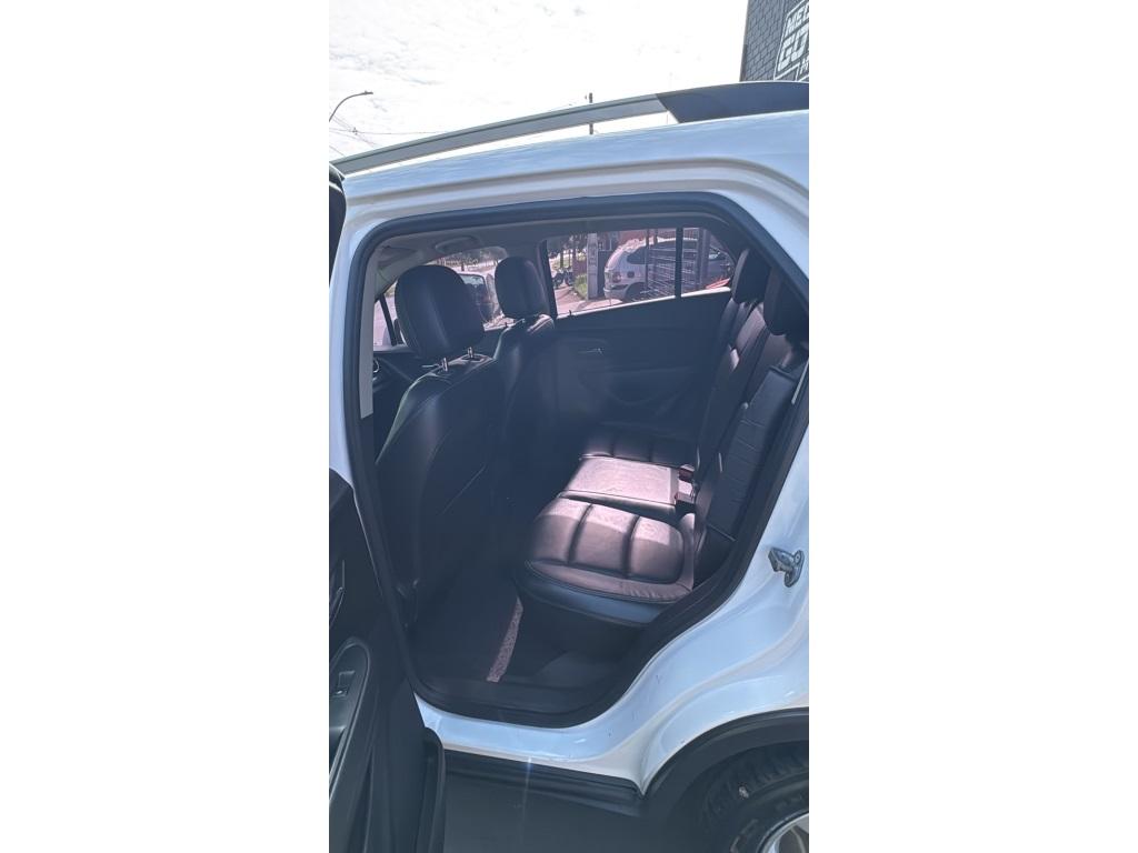 CHEVROLET Tracker - Foto
