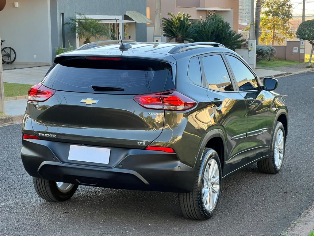 CHEVROLET Tracker - Foto