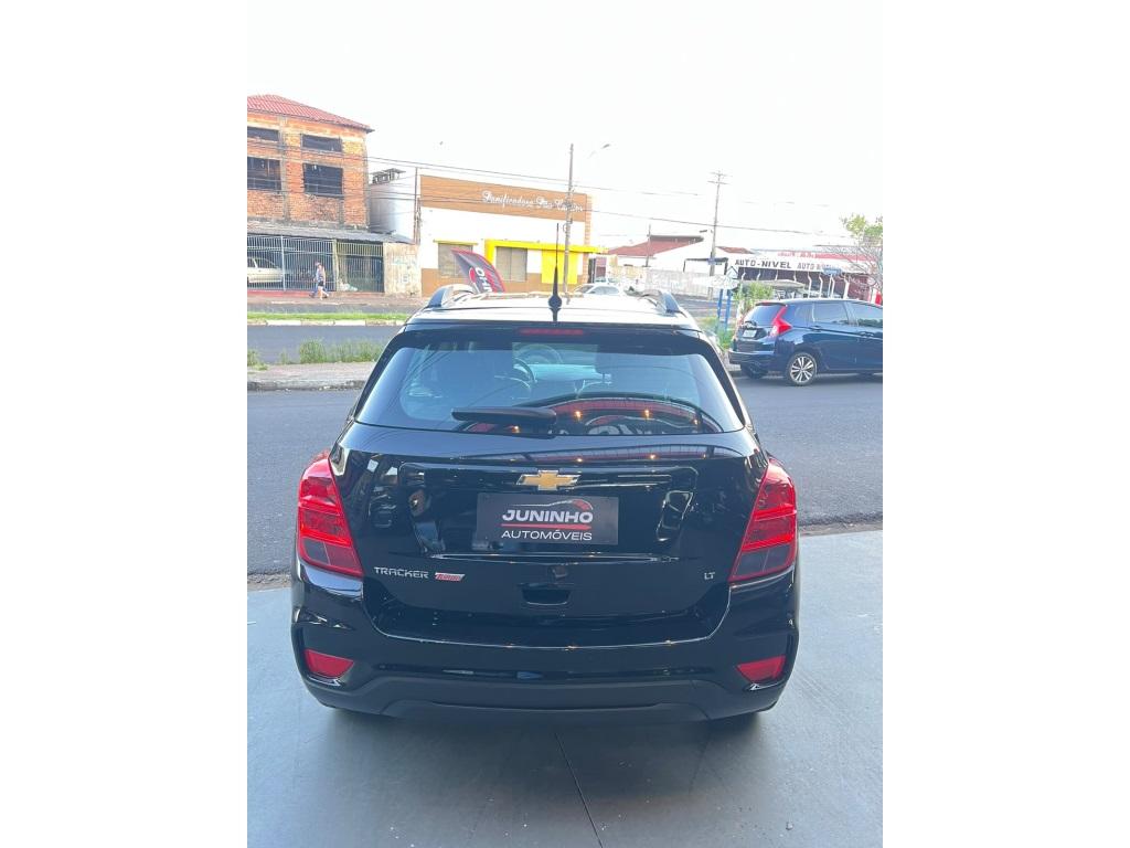 CHEVROLET Tracker - Foto