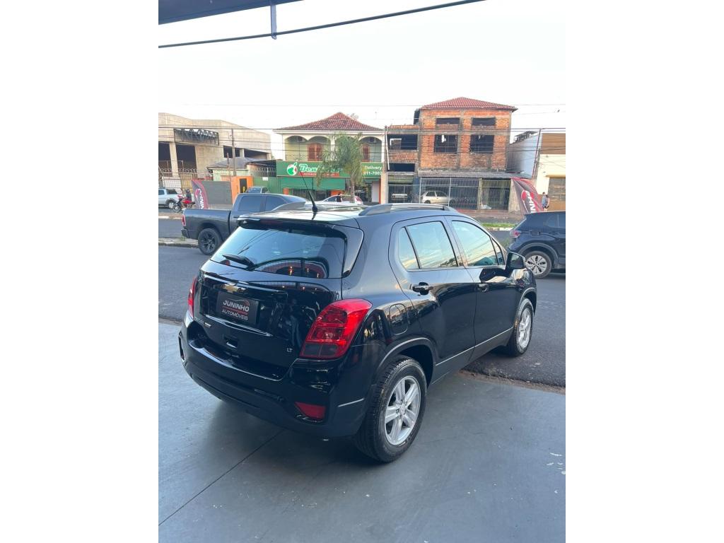 CHEVROLET Tracker - Foto