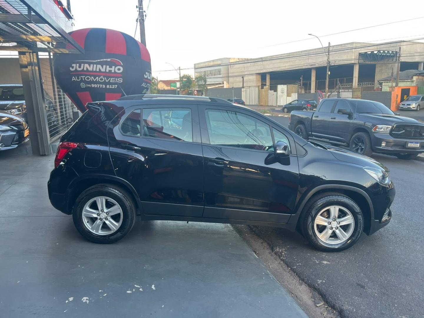 CHEVROLET Tracker - Foto