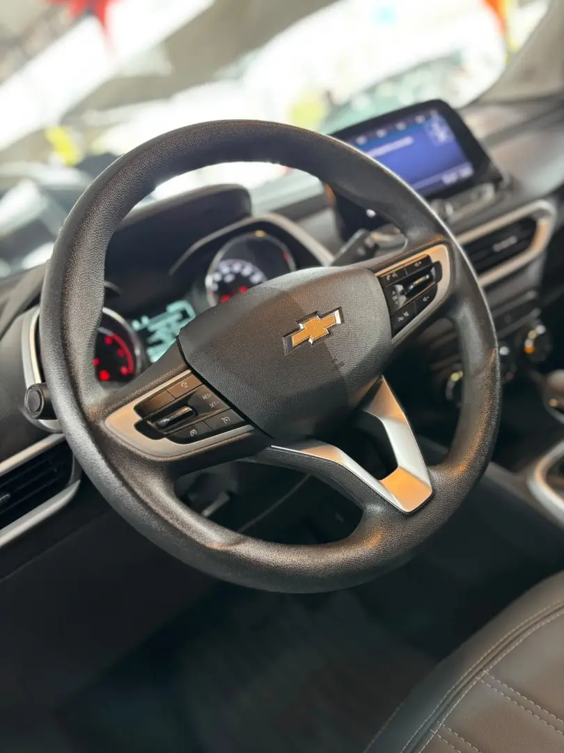 CHEVROLET Tracker - Foto