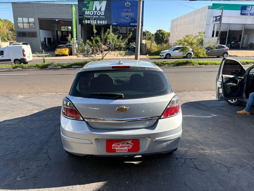 CHEVROLET Vectra Hatch - Foto