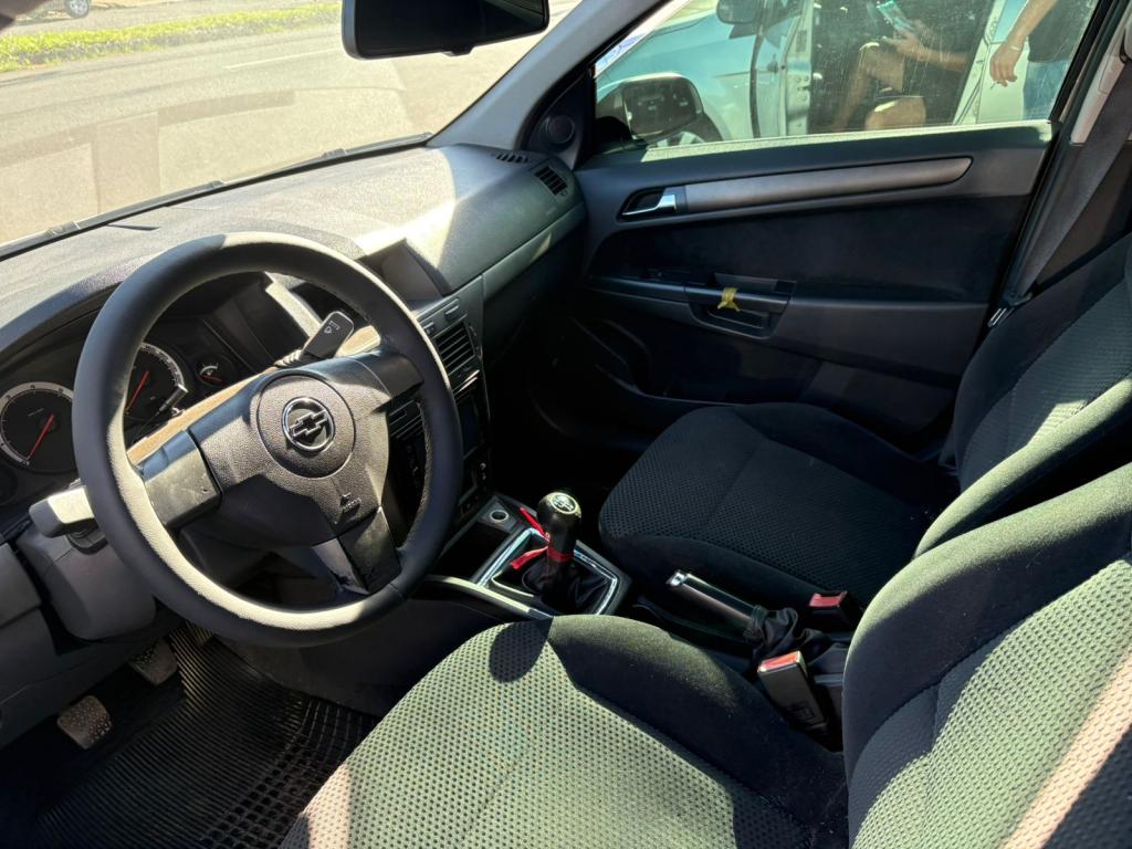 CHEVROLET Vectra Hatch - Foto