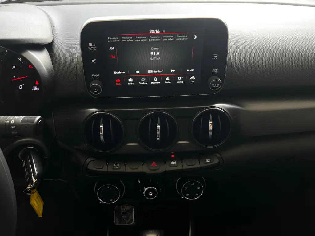 FIAT Cronos - Foto