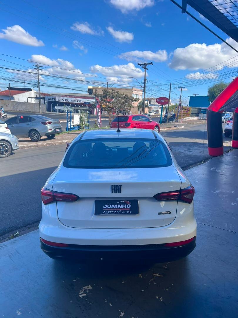FIAT Cronos - Foto