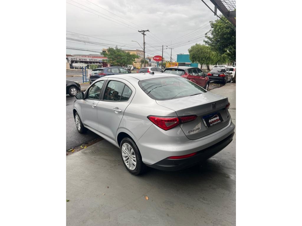 FIAT Cronos - Foto