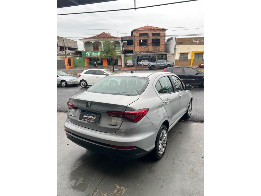 FIAT Cronos - Foto