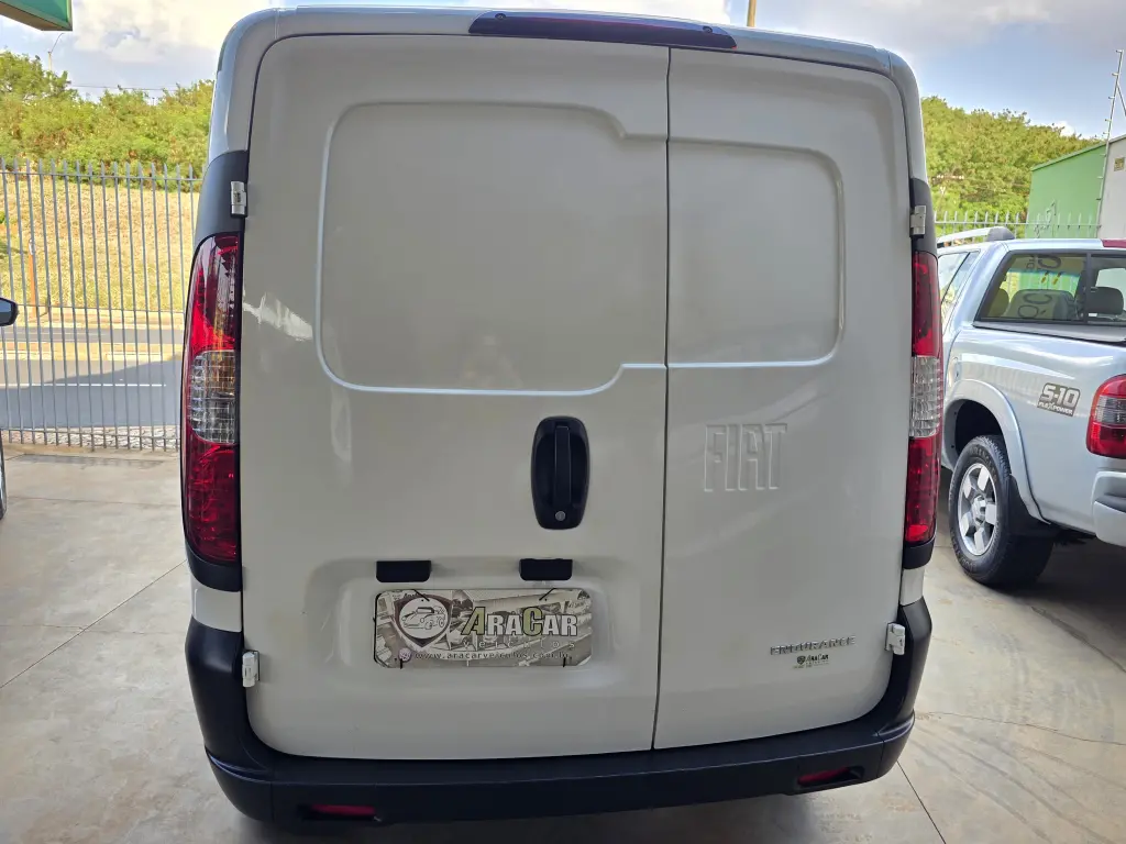 FIAT Fiorino Furgão - Foto