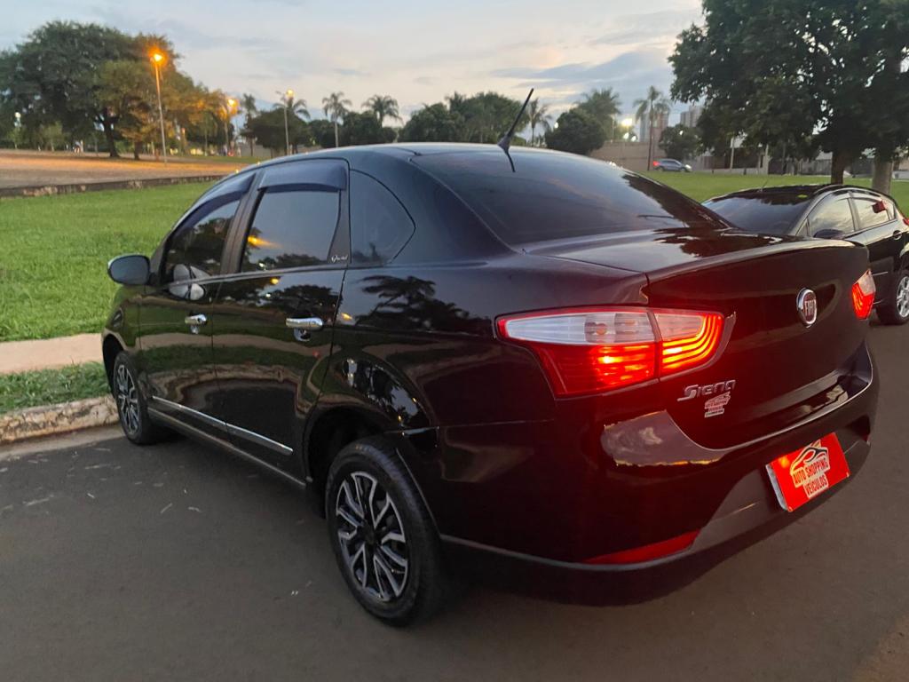 FIAT Grand Siena - Foto