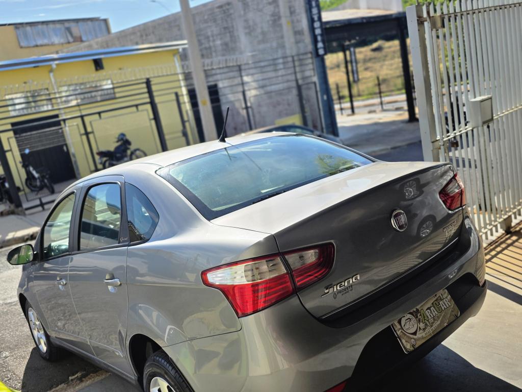 FIAT Grand Siena - Foto
