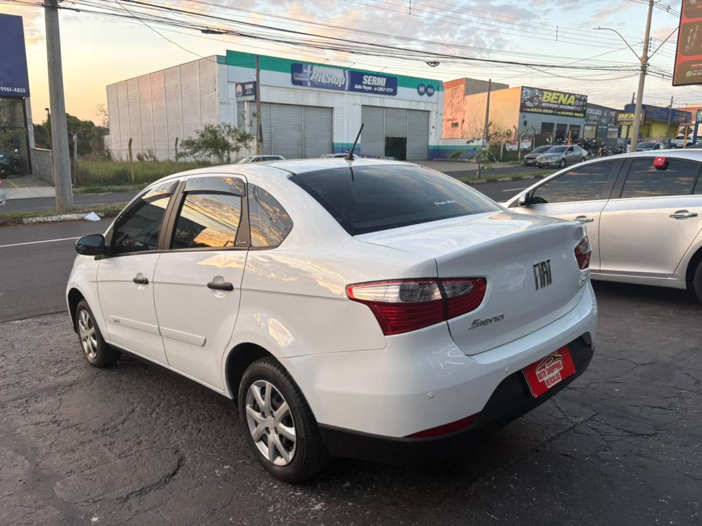 FIAT Grand Siena - Foto