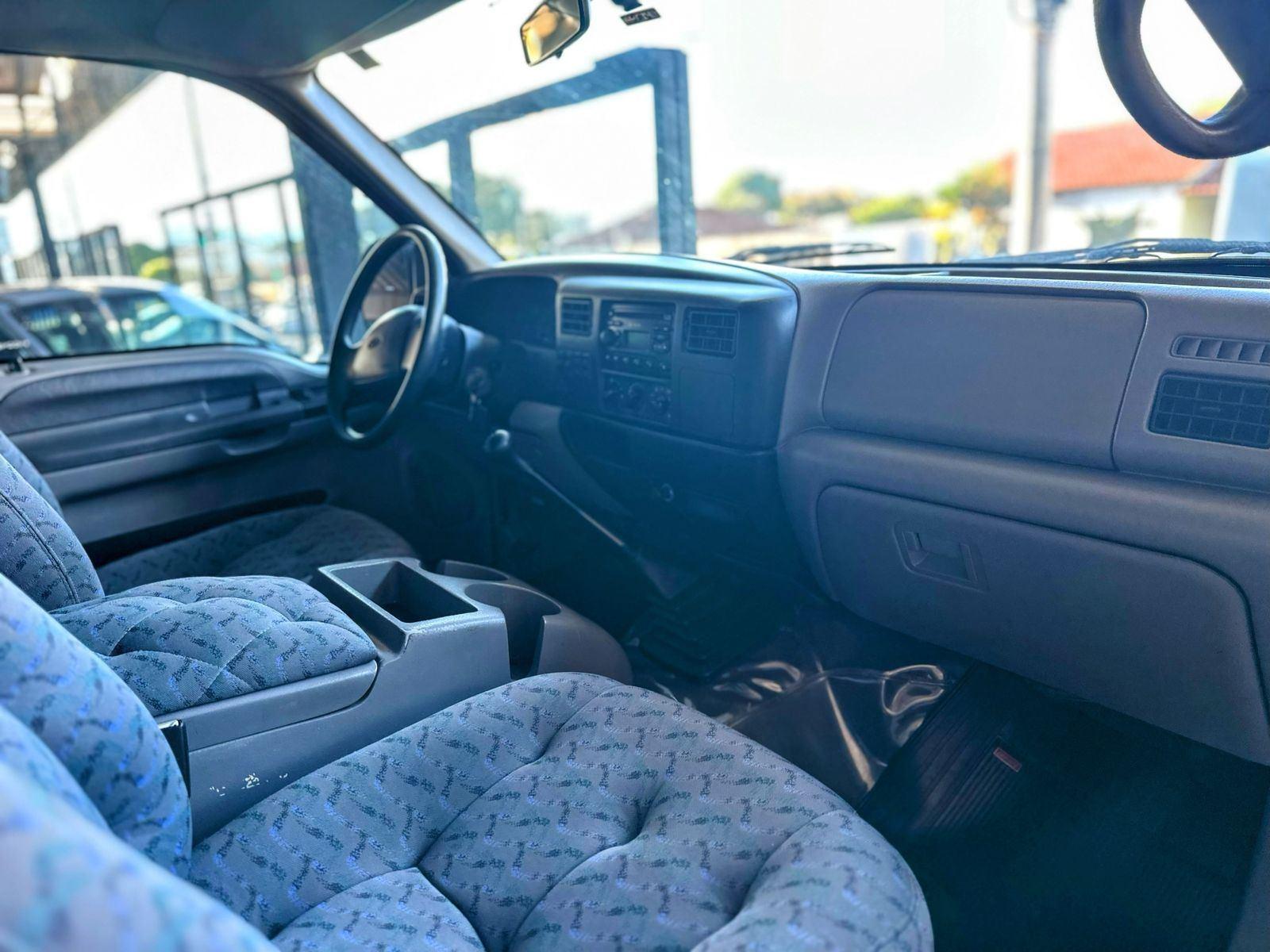FORD F-250 - Foto