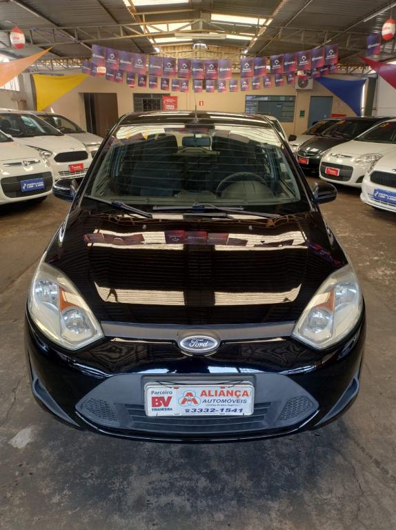 FORD Fiesta Hatch - Foto