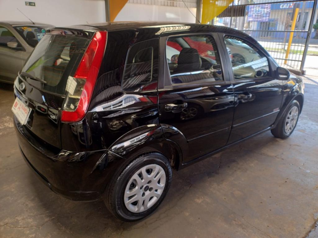 FORD Fiesta Hatch - Foto