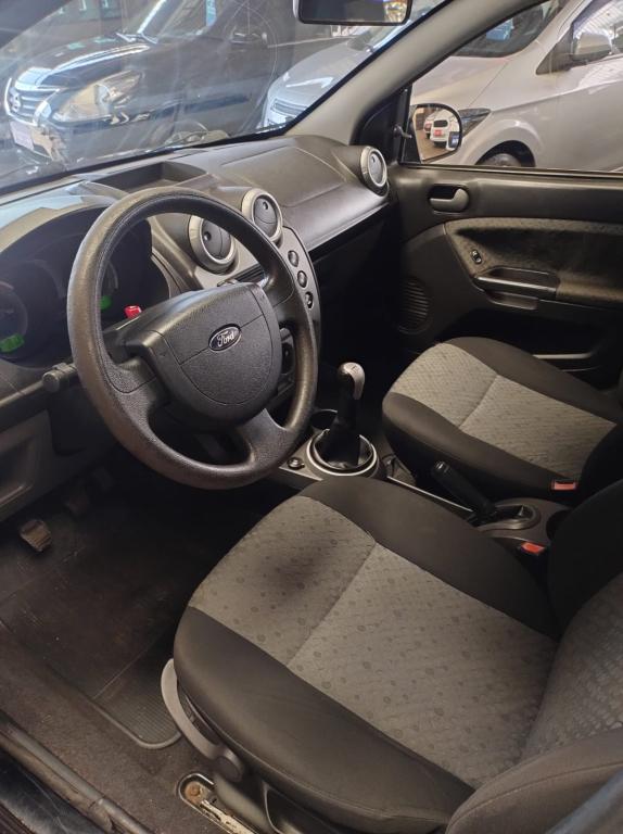 FORD Fiesta Hatch - Foto