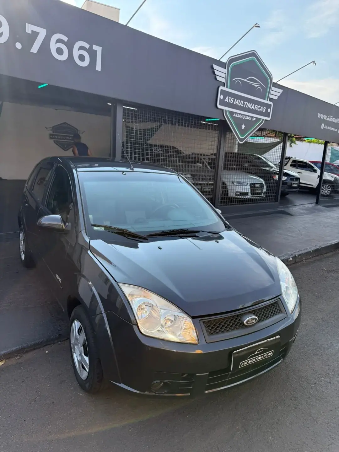 FORD Fiesta Hatch - Foto