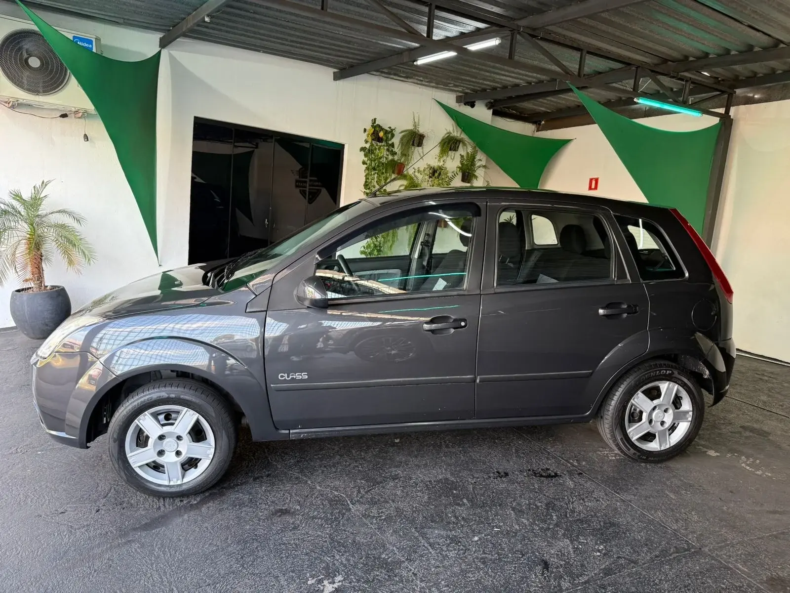 FORD Fiesta Hatch - Foto