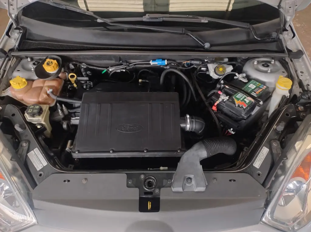 FORD Fiesta Hatch - Foto