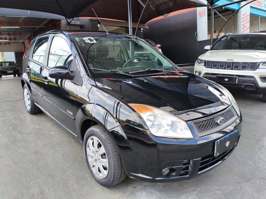 FORD Fiesta Hatch - Foto