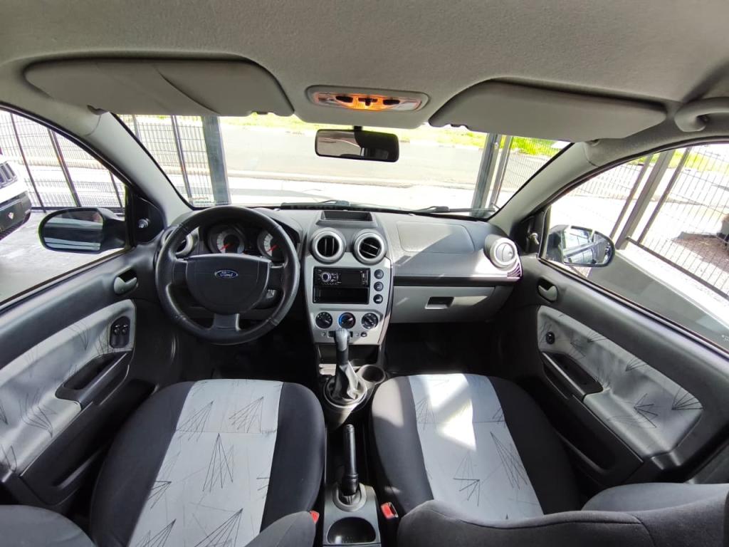 FORD Fiesta Hatch - Foto