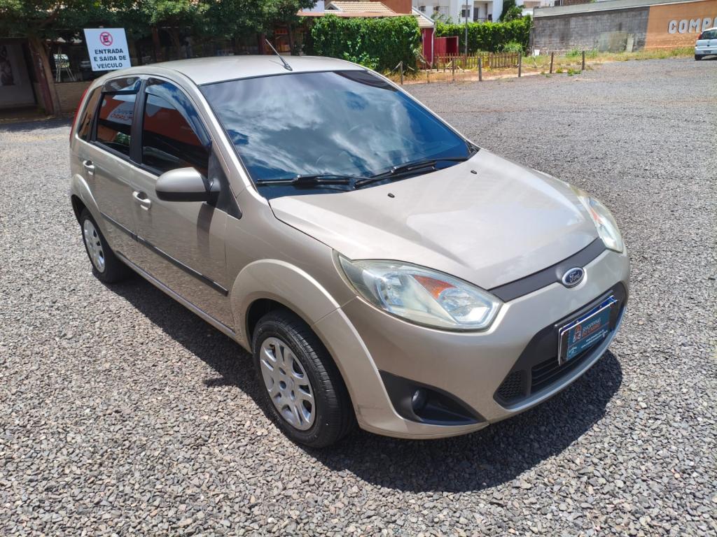 FORD Fiesta Hatch - Foto