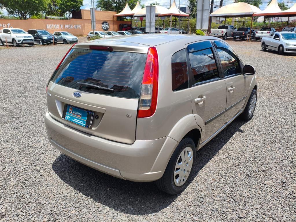 FORD Fiesta Hatch - Foto