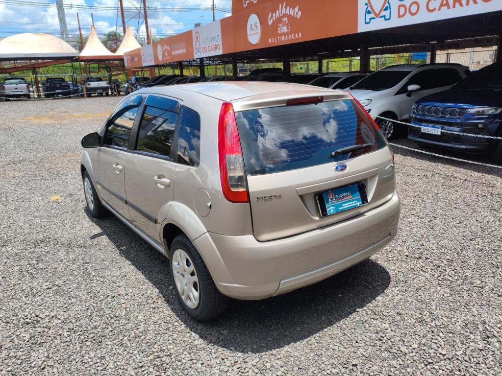 FORD Fiesta Hatch - Foto