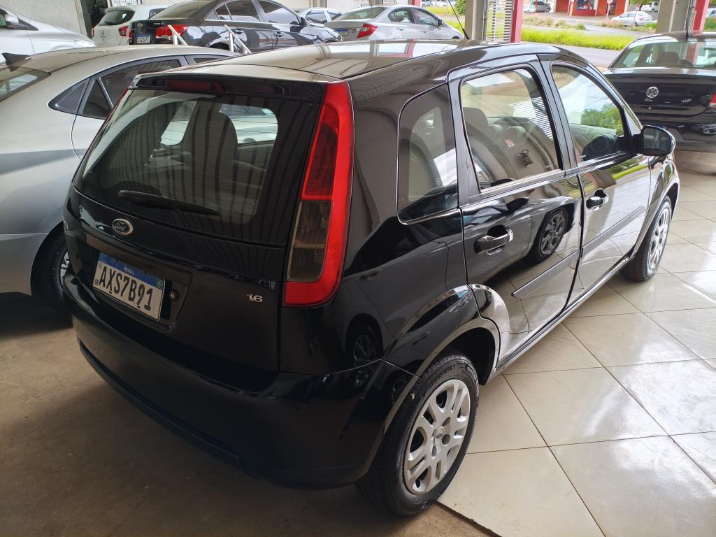 FORD Fiesta Hatch - Foto