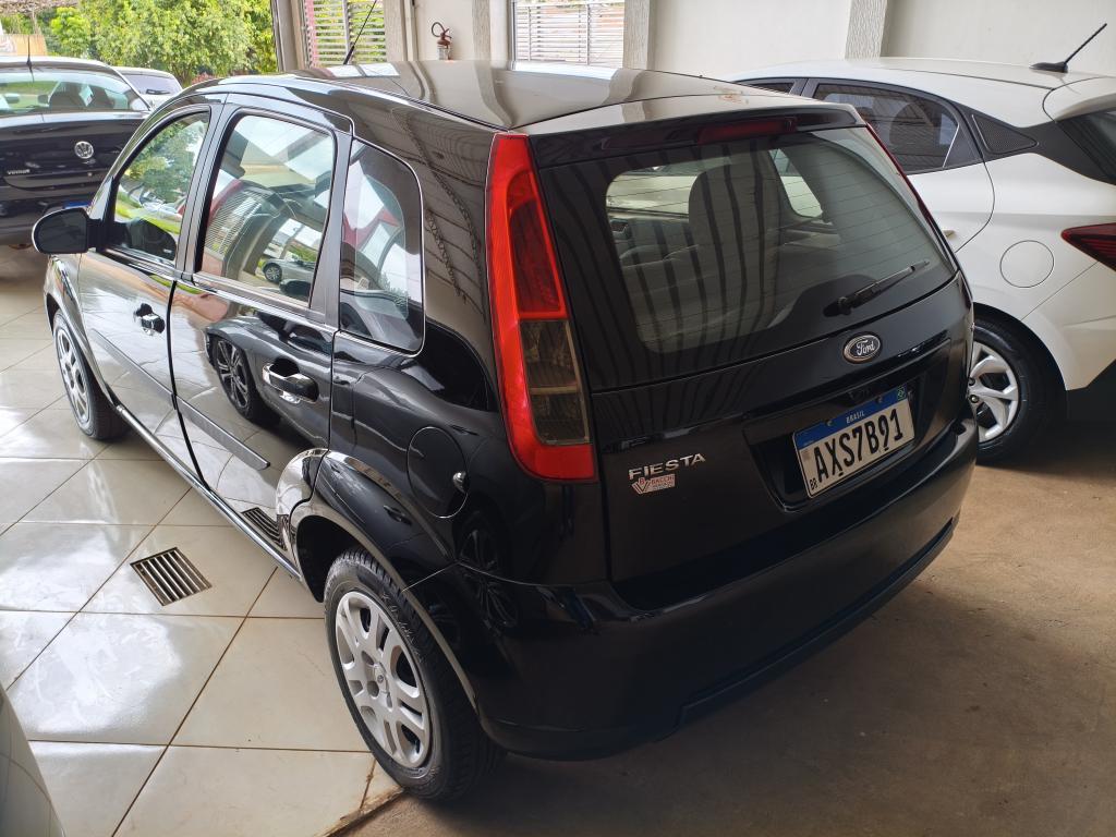 FORD Fiesta Hatch - Foto