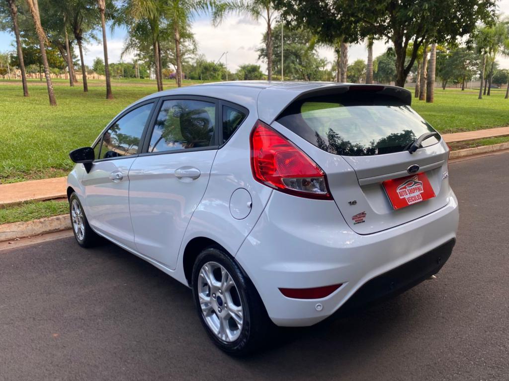 FORD Fiesta Hatch - Foto