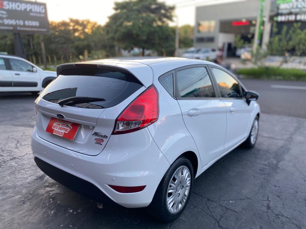 FORD Fiesta Hatch - Foto