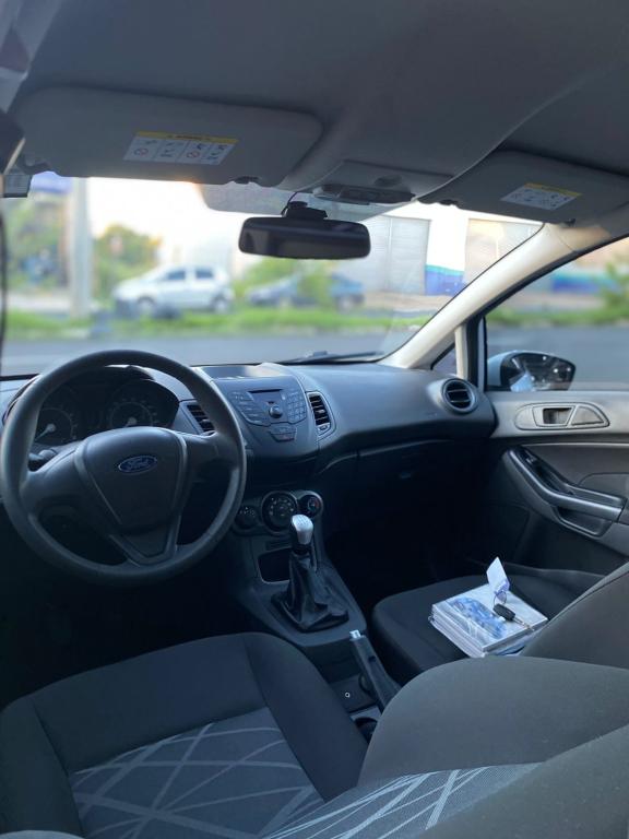 FORD Fiesta Hatch - Foto