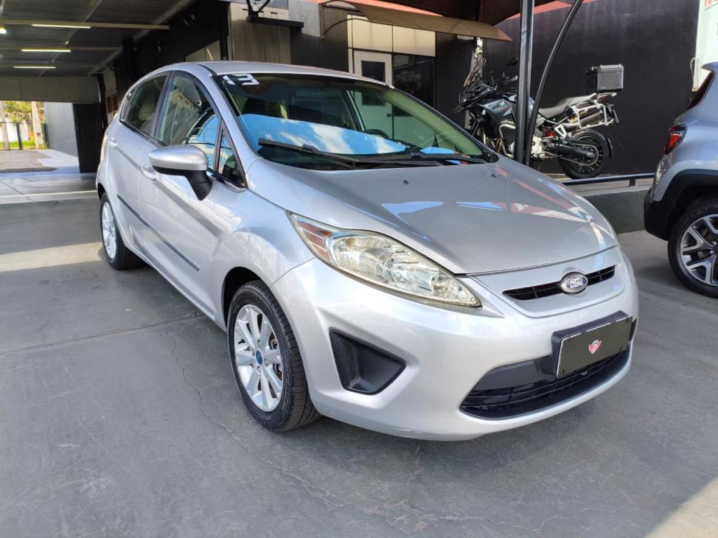 FORD Fiesta Hatch - Foto
