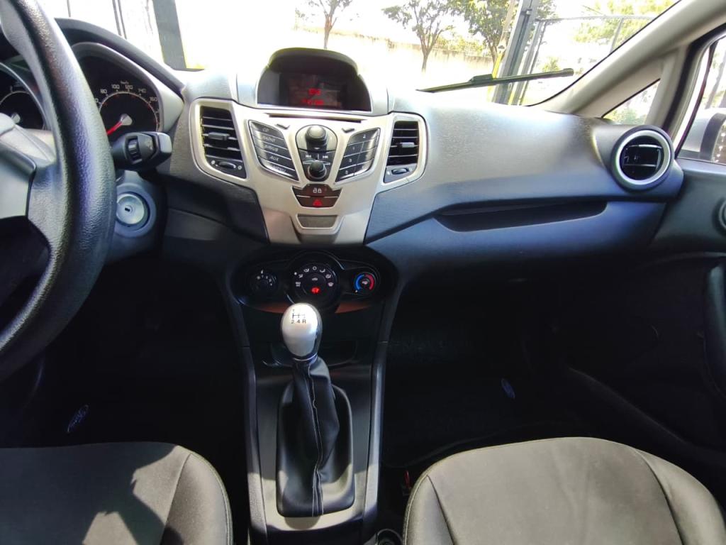 FORD Fiesta Hatch - Foto