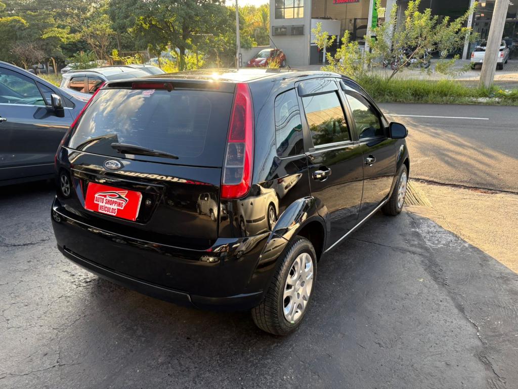 FORD Fiesta Hatch - Foto