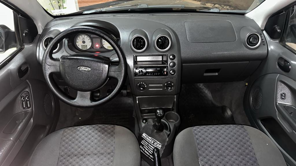 FORD Fiesta Hatch - Foto
