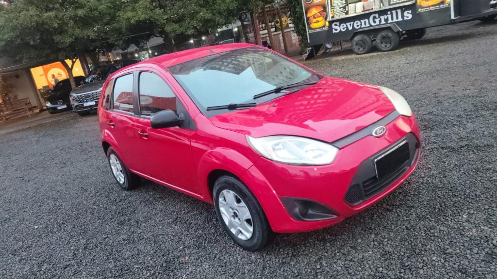 FORD Fiesta Hatch - Foto