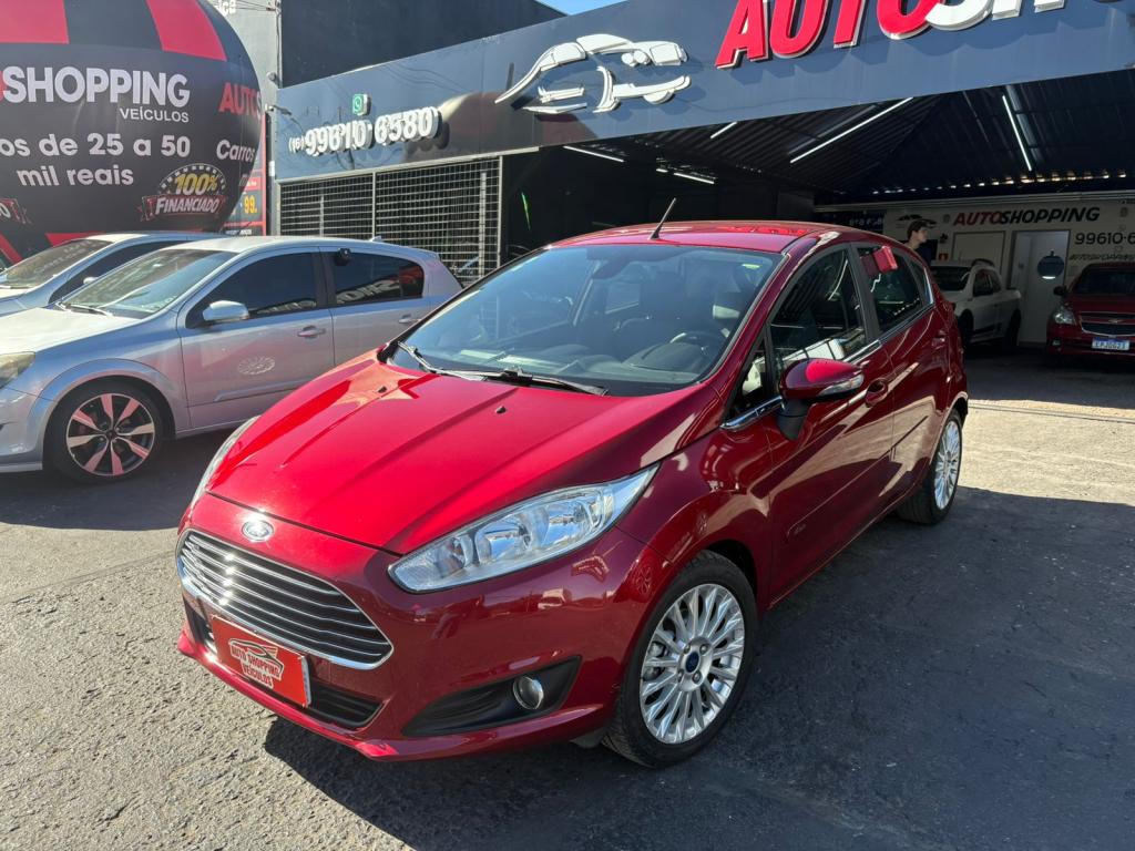 FORD Fiesta Hatch - Foto