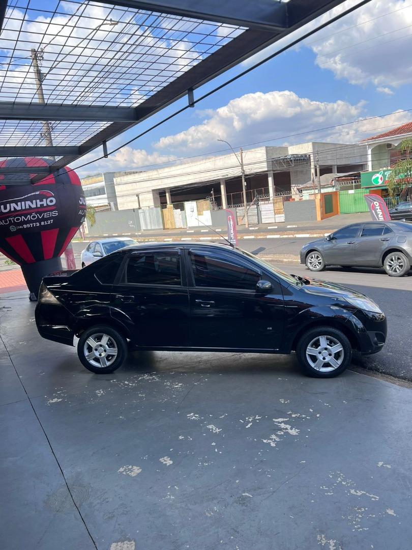 FORD Fiesta Hatch - Foto