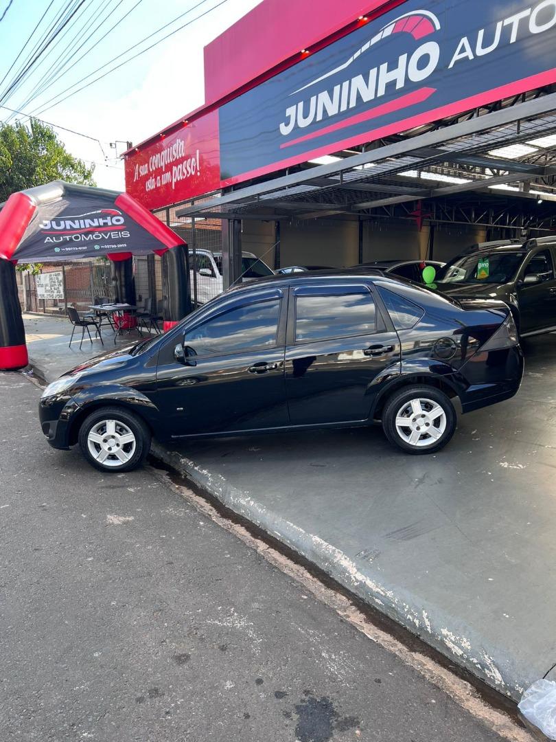 FORD Fiesta Hatch - Foto